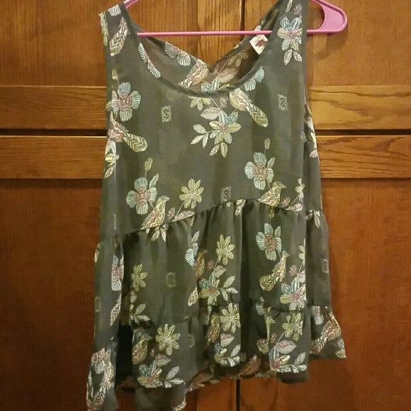 Sheer floral tank - Picture 2 of 5